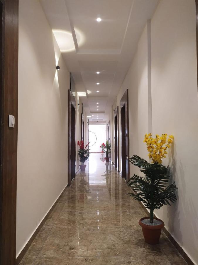 Hotel Krishna Palace Ānand Zewnętrze zdjęcie